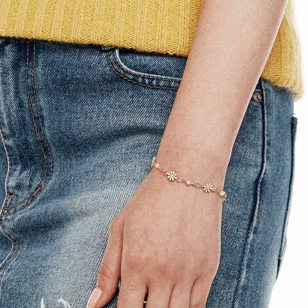 Gold Daisy Flower Bracelet